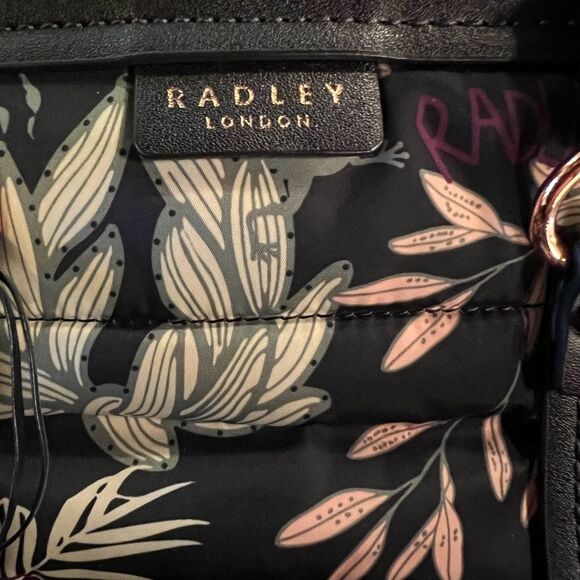 Radley London floral crossbody bag with handles - Picture 3 of 11